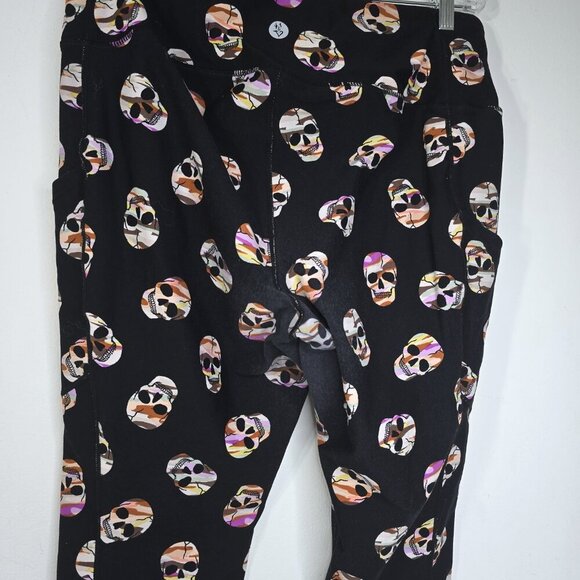 torrid Black Camo Skull Goth Moisture Wicking Active Leggings - Picture 8 of 9